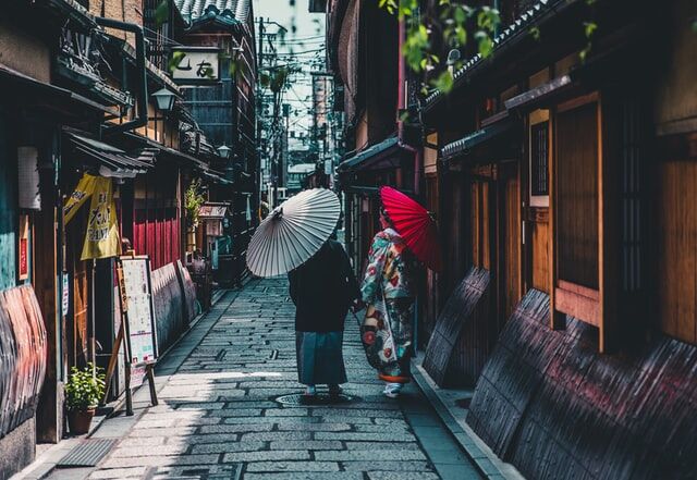 How Can American Expats In East Asia Find A Partner